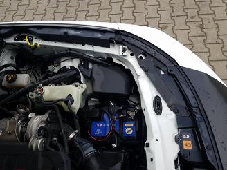 Fiat 124 1.4 MultiAir Turbo Abarth picture 15