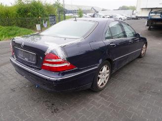 Salvage car Mercedes S-klasse 320 2002/6