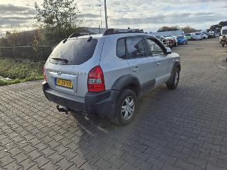 Hyundai Tucson 2.0 16v picture 1