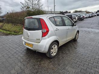 Opel Agila 1.0 12v picture 1