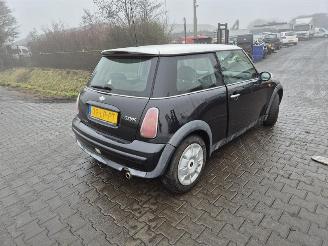 Autoverwertung Mini One 1.6 16v 2003/4