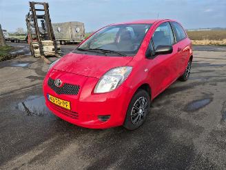 Toyota Yaris 1.0 12v picture 3
