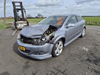 Opel Astra GTC 1.6 16v picture 3