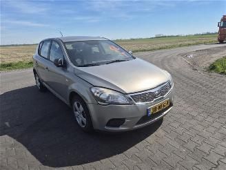 Kia Ceed 1.4 picture 4