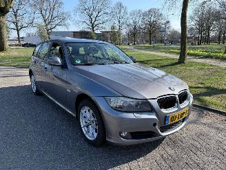 skadebil auto BMW 3-serie 105 kW (143 PK) 1995 cc. 2010/6
