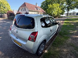 Renault Twingo 50 kW (68 PK) en een cilinderinhoud van 998 cc. picture 5