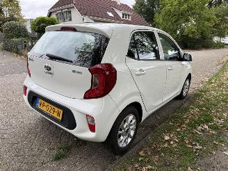Kia Picanto  picture 5