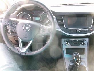 Opel Astra 1.5 CDTI Innovation 5 Drs HB picture 21