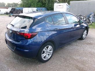 Opel Astra 1.5 CDTI Innovation 5 Drs HB picture 4