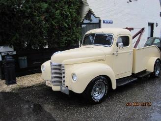 Voiture accidenté Buick  INTERNATIONAL KB2 TOW-SHOWTRUCK V8 1949/1