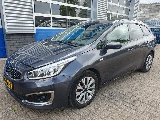 damaged passenger cars Kia Ceed 1.0 T-GDi Design Edition Sportwagon 2018/6