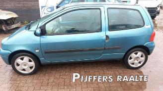 Vrakbiler auto Renault Twingo Twingo (C06), Hatchback 3-drs, 1993 / 2007 1.2 16V 2004/8