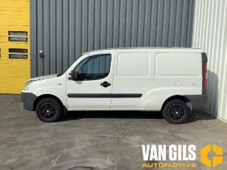 Coche siniestrado Fiat Doblo Doblo Cargo (223), Van, 2001 / 2010 1.4 2009/11