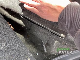 Peugeot 108 108, Hatchback, 2014 1.0 12V picture 11