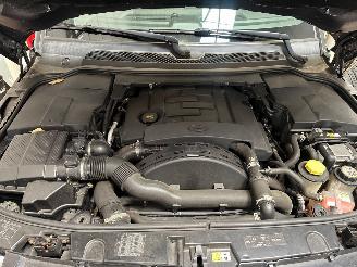 Land Rover Discovery 3.0 SDV6 Landmark picture 17