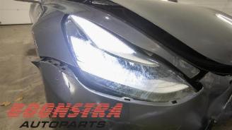 Tesla Model 3 Model 3, Sedan, 2017 Long Range AWD 75 kWh picture 10