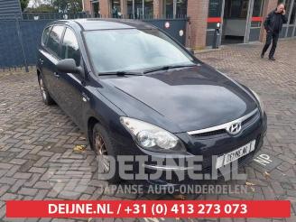 Coche siniestrado Hyundai I-30 i30 Crosswagon (WWH), Combi, 2007 / 2012 1.4 CVVT 16V 2010/8