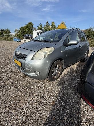 Autoverwertung Toyota Yaris 1.3 vvti 2006/1