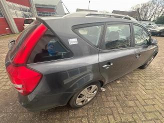 Kia Cee d Cee'd Sporty Wagon (EDF), Combi, 2007 / 2012 1.4 16V picture 7