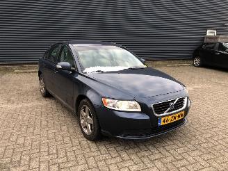 Volvo S-40  picture 2