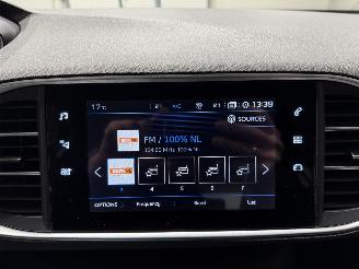 Peugeot 308 1.2 PureTech 81kW Blue Lease Active picture 32
