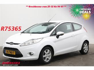 Käytettyjen passenger cars Ford Fiesta 1.6 TDCi ECOnetic Titanium Clima Cruise PDC 2012/3