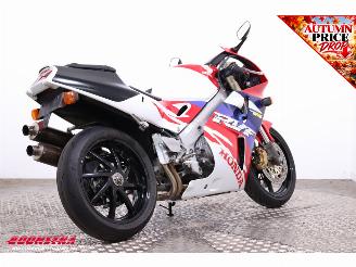 Honda  RVF400 NC35 picture 3