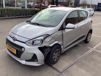 Coche siniestrado Hyundai I-10 i10 (B5), Hatchback, 2013 / 2019 1.0 12V 2017/5