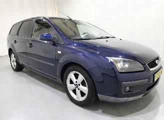 Auto incidentate Ford Focus Wagon 1.6-16V Futura Automaat 2006/1