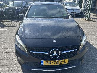 Mercedes A-klasse 180 D   ( schadevrij ) picture 2