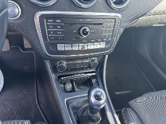 Mercedes A-klasse 180 D   ( schadevrij ) picture 10
