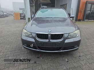 Vaurioauto  passenger cars BMW 3-serie 3 serie Touring (E91), Combi, 2004 / 2012 320i 16V 2007/7