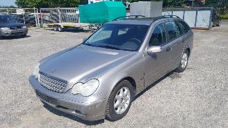 Purkuautot passenger cars Mercedes C-klasse W203 Zilver 723U Onderdelen deur Bumper 2003/7