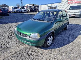 Vrakbiler auto Opel Corsa B 1.0 12V Onderdelen Groen Z369 X10XE Motor 1997/10