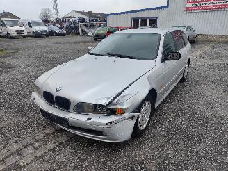 Purkuautot passenger cars BMW 5-serie E39 525D Zilver 354 Onderdelen M57D25 Motor 2000/12
