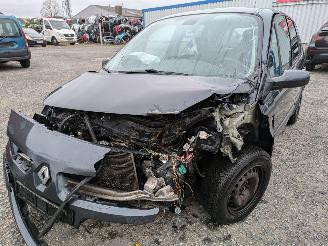 Uttjänta bilar auto Renault Scenic 1.6 2009/4