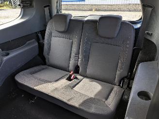 Dacia Lodgy 1.6 MPI 7 Sitzer picture 11