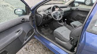 Peugeot 206 1.4 picture 9