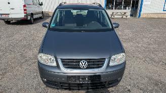 Volkswagen Touran  picture 2