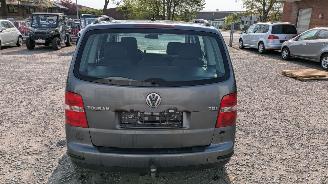 Volkswagen Touran  picture 6