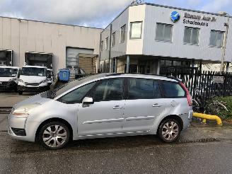 Damaged car Citroën Grand C4 Picasso 1.6 vti 88kW 7 persoons 2010/5