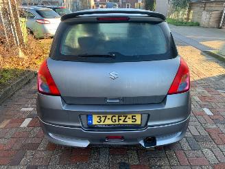 Suzuki Swift 1.5 exclusive picture 4