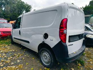 Salvage car Opel Combo 1.3 CDTi L2H1 Edition 2017/1