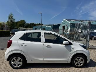 Kia Picanto 1.0 CVVT ComfortLine picture 6