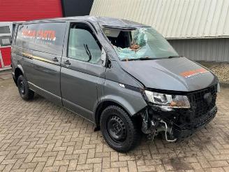Salvage car Volkswagen Transporter Transporter T6, Van, 2015 / 2024 2.0 TDI 150 2021/5