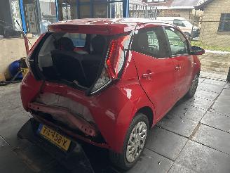 Toyota Aygo 1.0 VVT-I X-PLAY picture 3