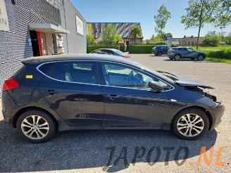 Kia Cee d Cee'd (JDB5), Hatchback 5-drs, 2012 / 2018 1.6 CRDi 16V VGT picture 6