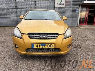 Kia Pro cee d Pro cee'd (EDB3), Hatchback 3-drs, 2008 / 2012 1.6 CVVT 16V picture 8