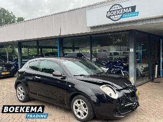 krockskadad bil auto Alfa Romeo MiTo 1.4 Distinctive Clima Navi Elektrische Ramen 2010/3