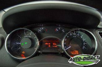 Peugeot 5008 1.6 THP GT 7P. Leer picture 6